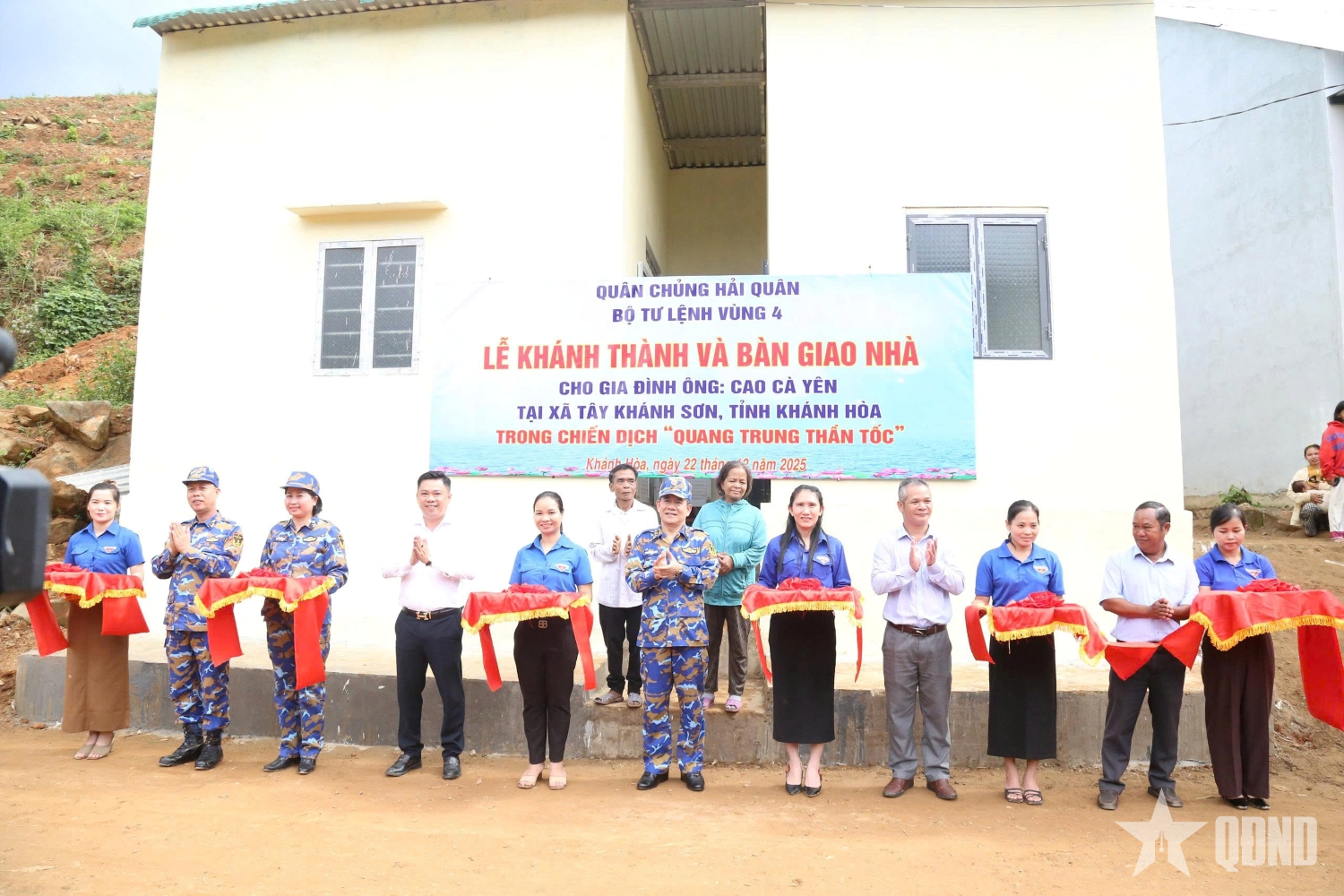 Vùng 4 Hải quân bàn giao căn nhà đầu tiên trong “Chiến dịch Quang Trung”